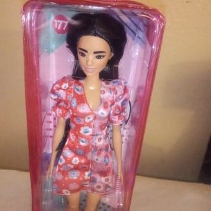 Barbie Fashionistas Doll 177 New Line